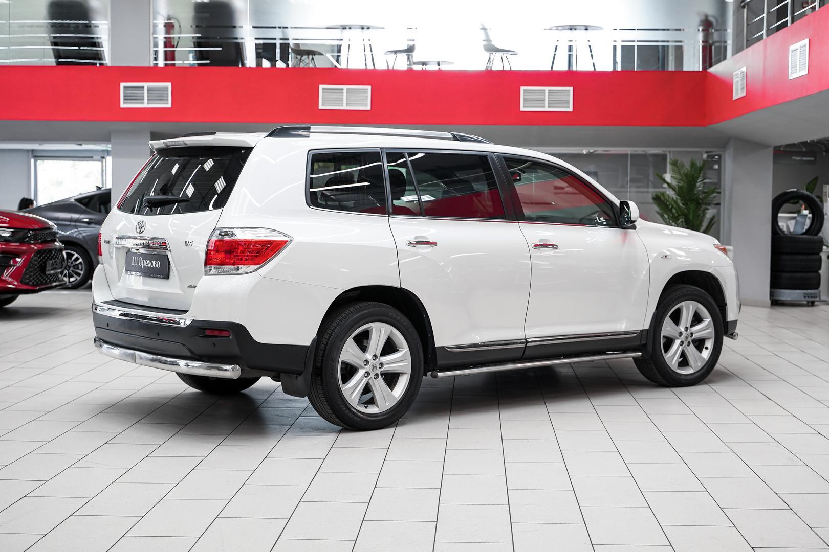Toyota Highlander 2011, белый, ДЦ Орехово