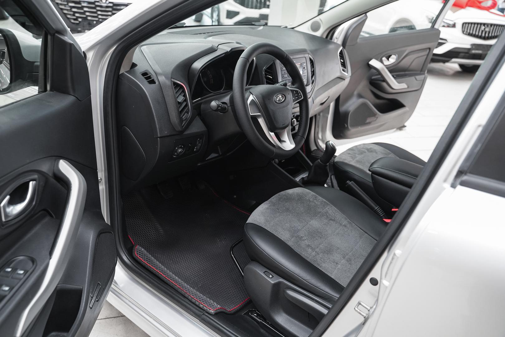 LADA (ВАЗ) XRAY 2019, серебряный, ДЦ Орехово