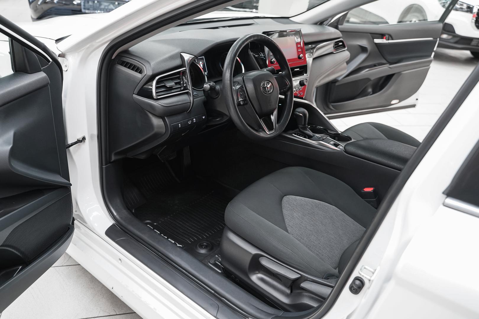 Toyota Camry 2021, белый, ДЦ Орехово