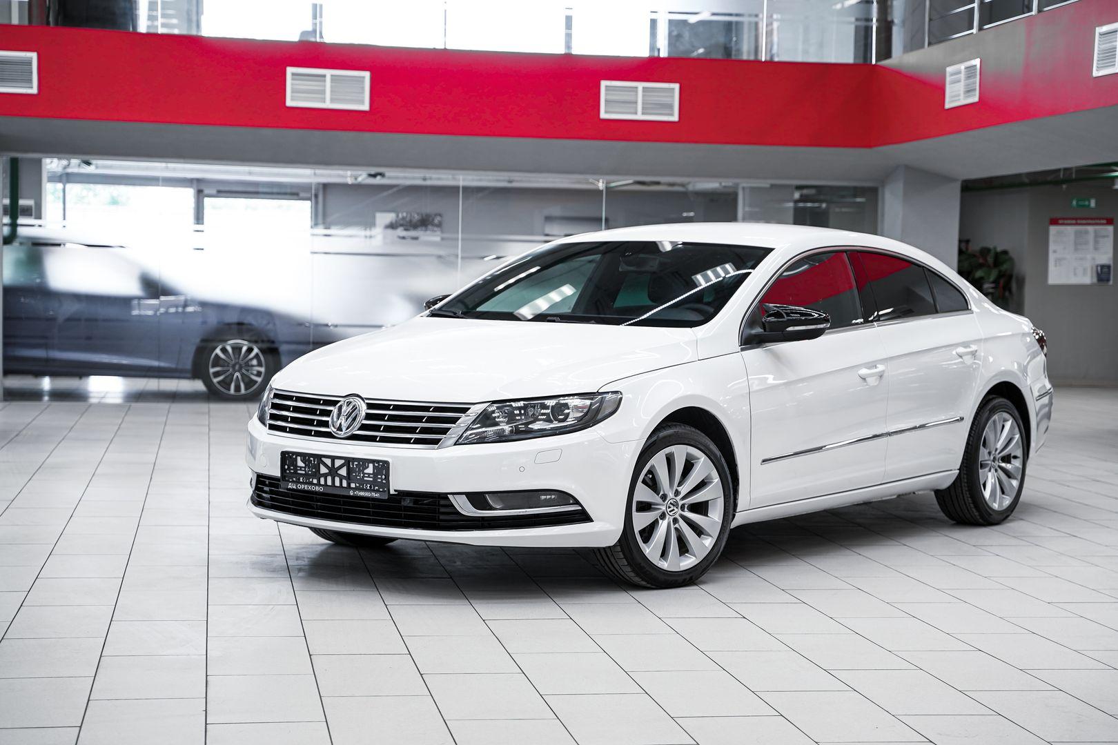 Volkswagen Passat CC 2013, белый, ДЦ Орехово