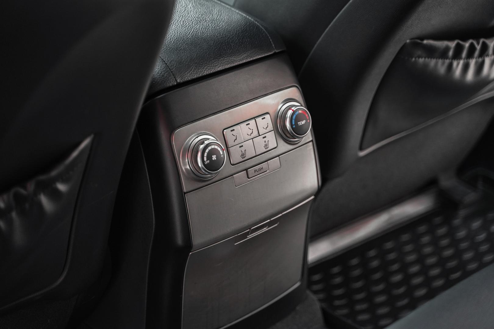 Hyundai ix55 2010, белый, ДЦ Орехово