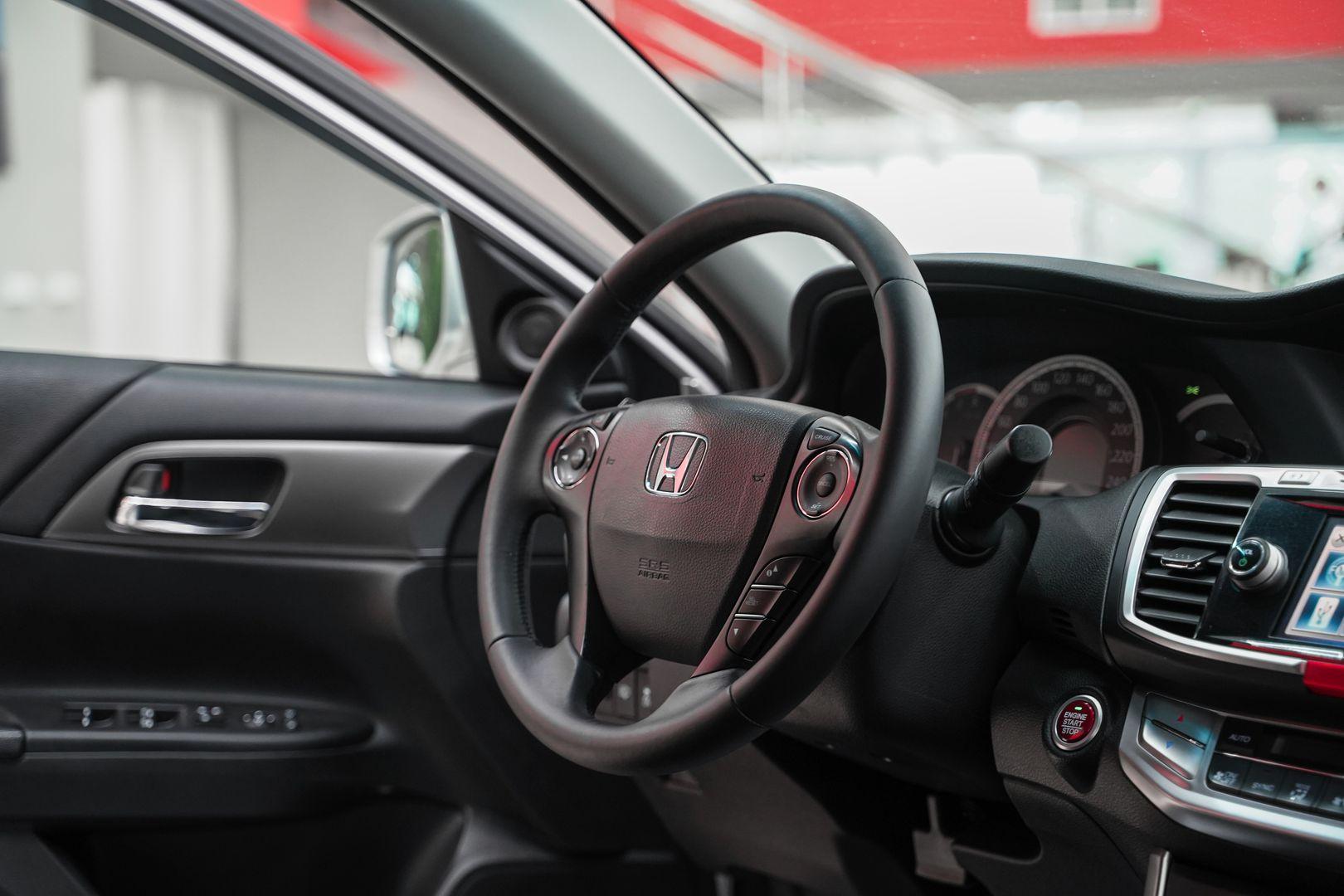 Honda Accord 2013, серый, ДЦ Орехово