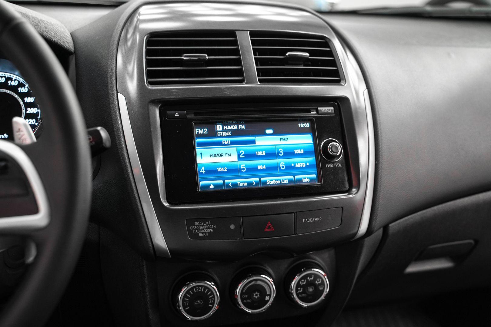 Mitsubishi ASX 2013, белый, ДЦ Орехово