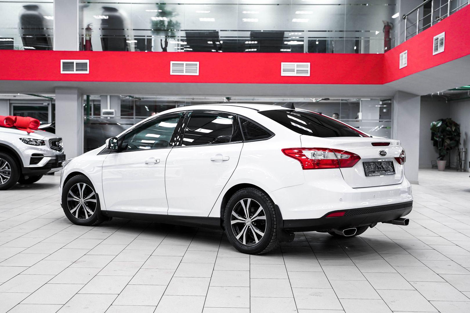 Ford Focus 2012, белый, ДЦ Орехово