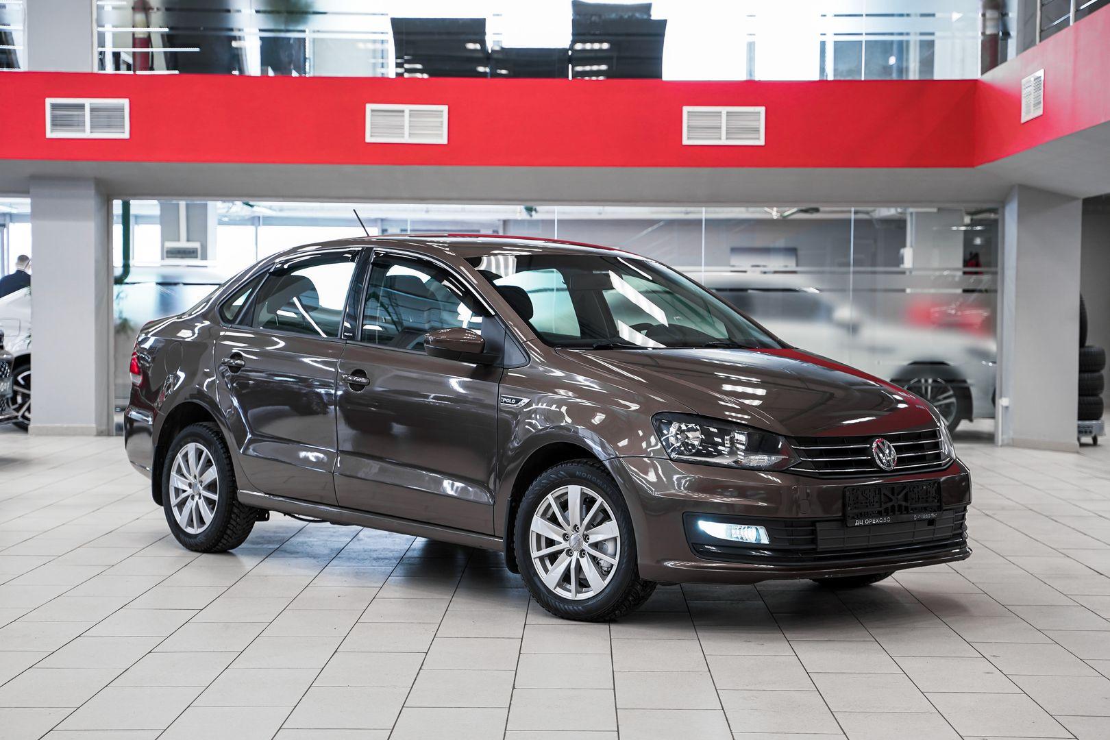 Volkswagen Polo 2016, коричневый, ДЦ Орехово
