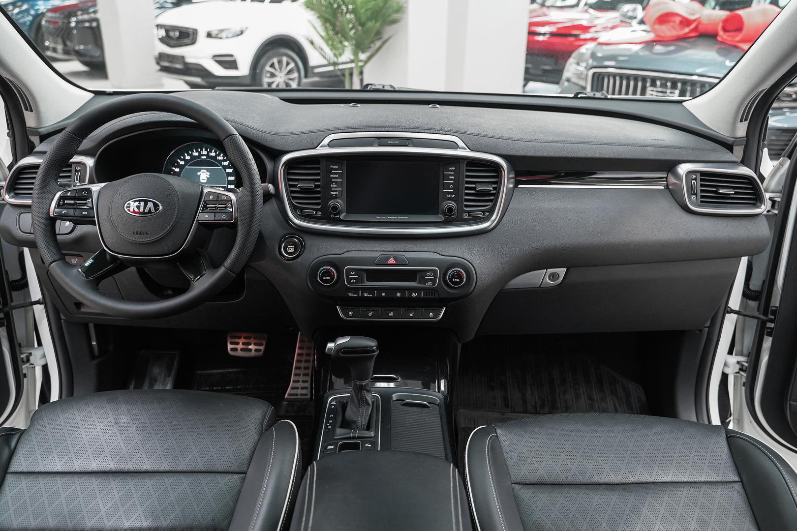 Kia Sorento 2018, белый, ДЦ Орехово