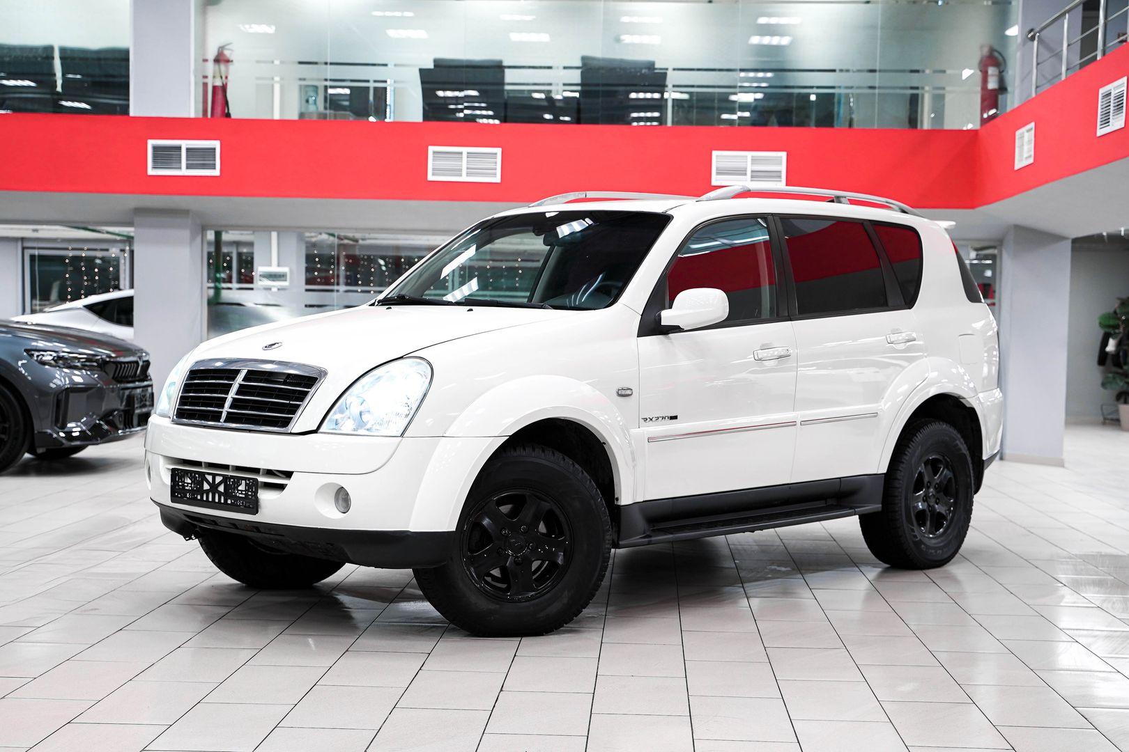 SsangYong Rexton 2012, белый, ДЦ Орехово