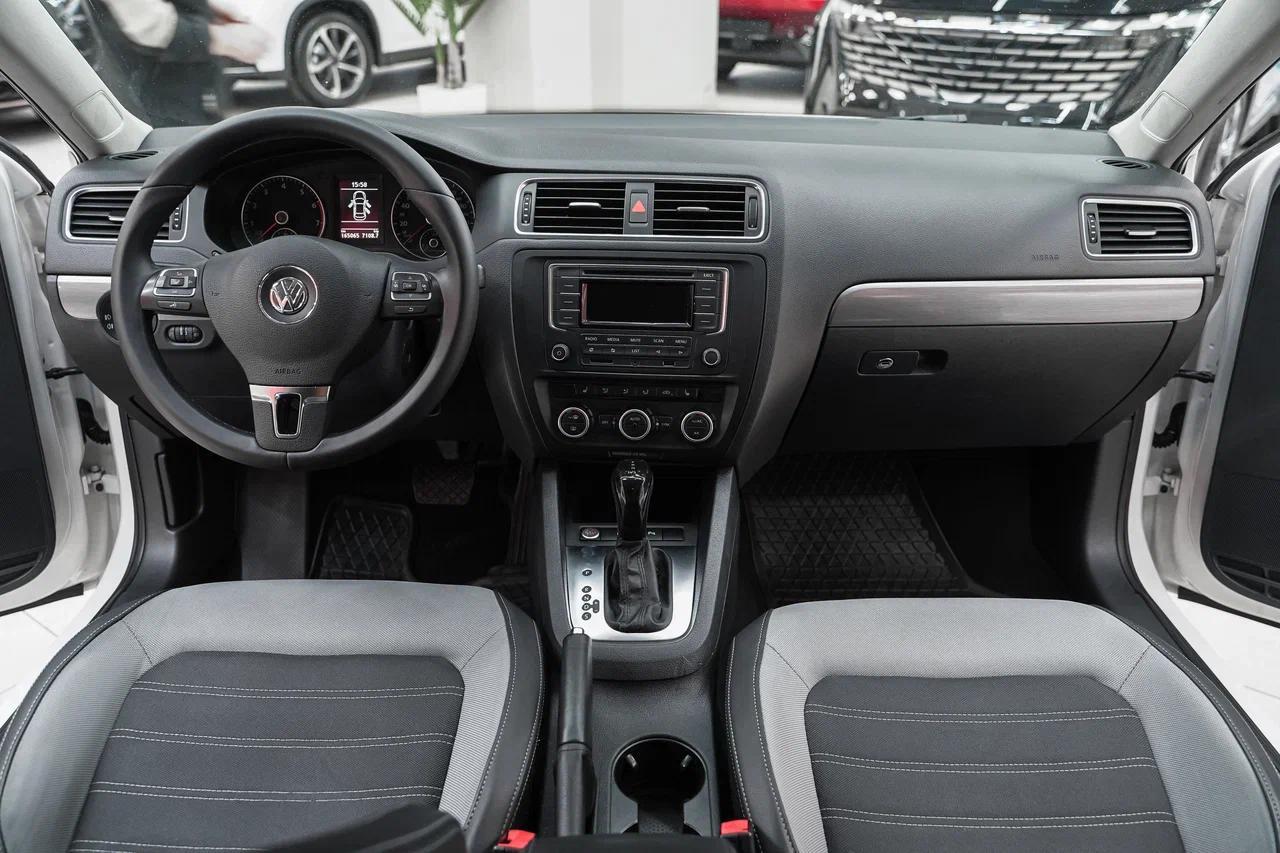 Volkswagen Jetta 2013, белый, ДЦ Орехово