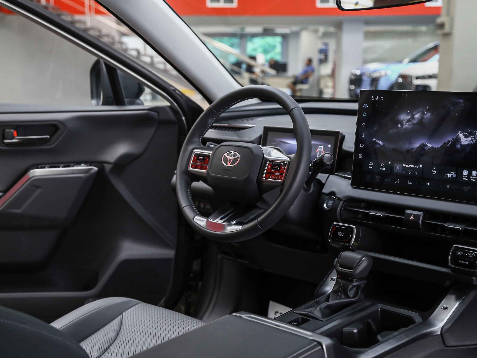 Toyota RAV4 2026, коричневый, ДЦ Орехово