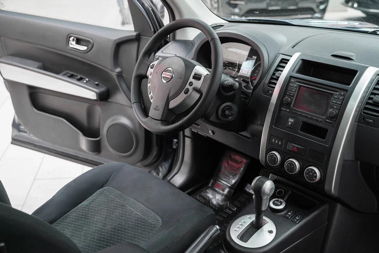 Nissan X-Trail 2014, синий, ДЦ Орехово
