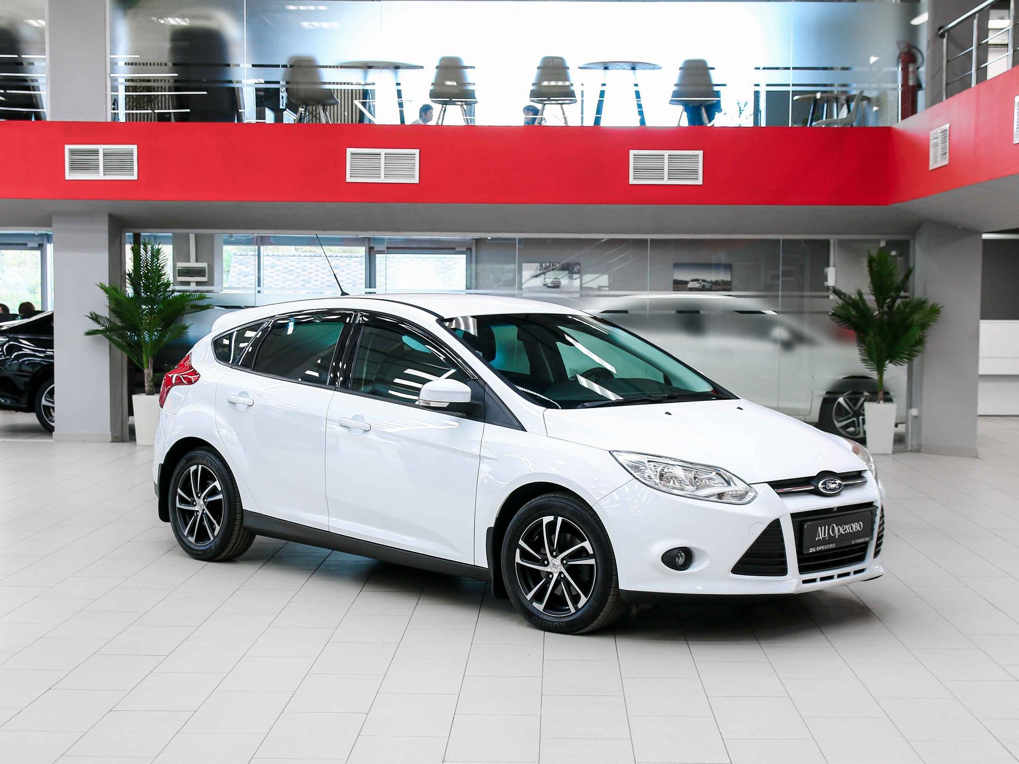 Ford Focus 2013, белый, ДЦ Орехово