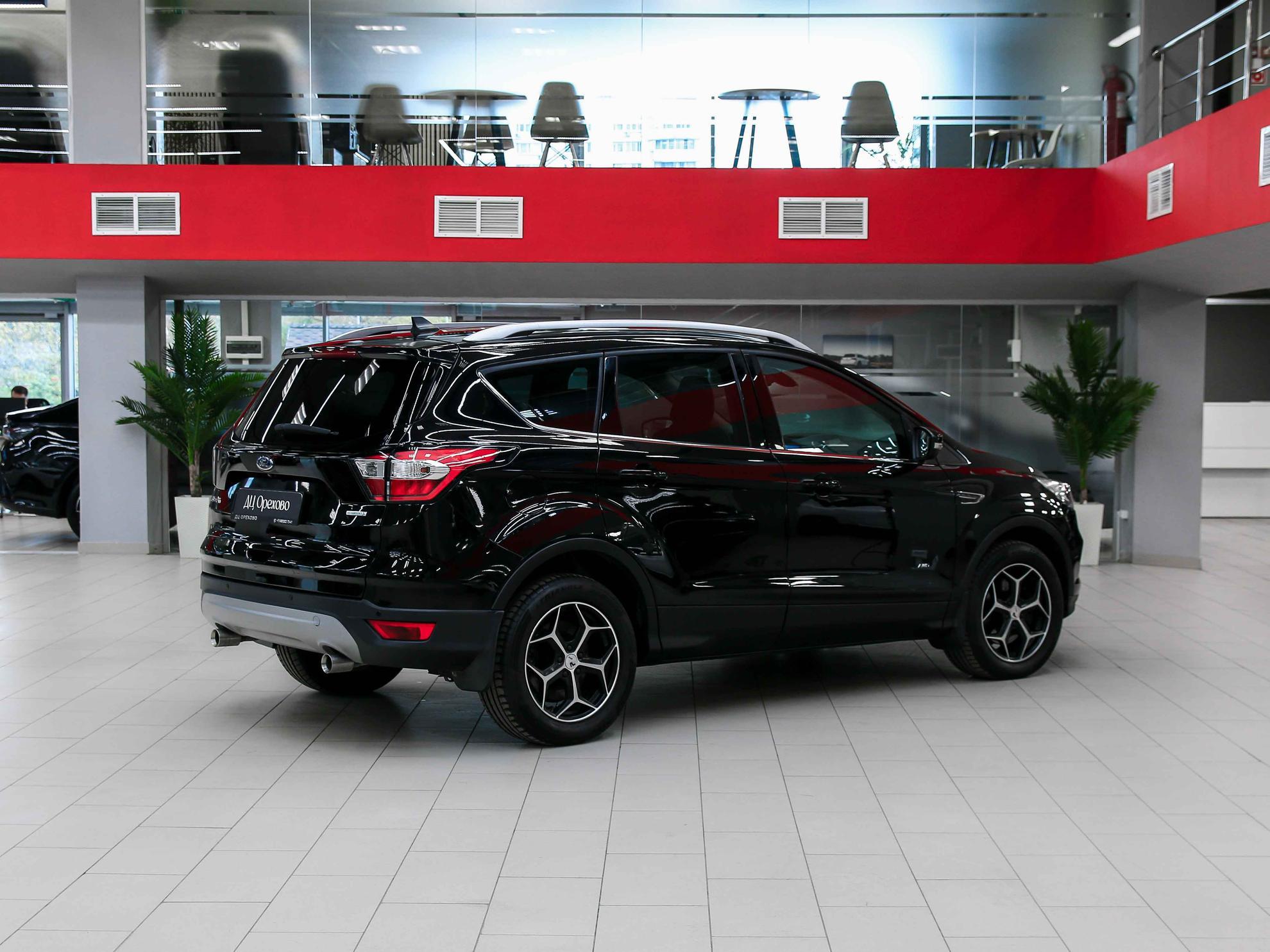 Ford Kuga 2017, черный, ДЦ Орехово