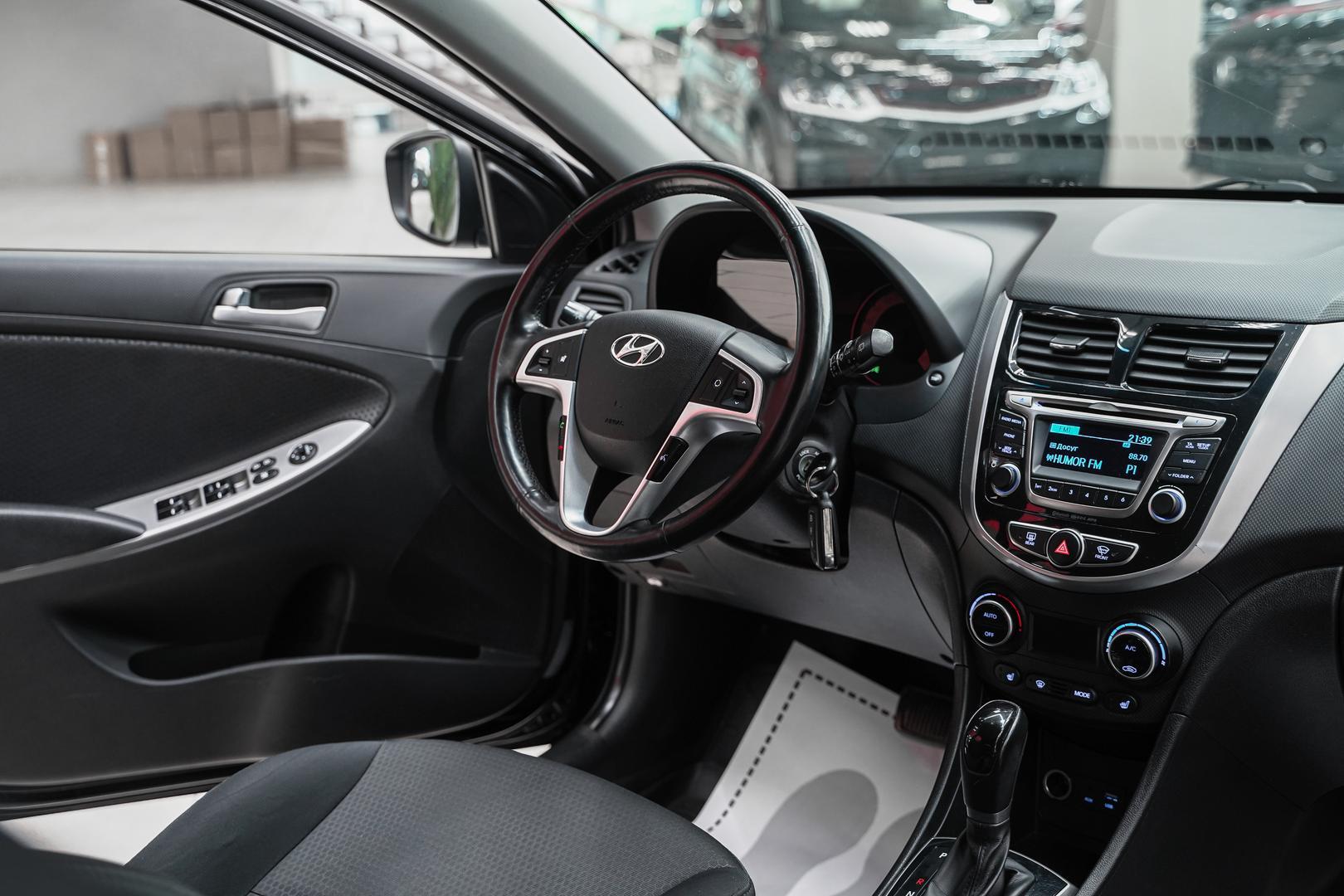 Hyundai Solaris 2015, черный, ДЦ Орехово