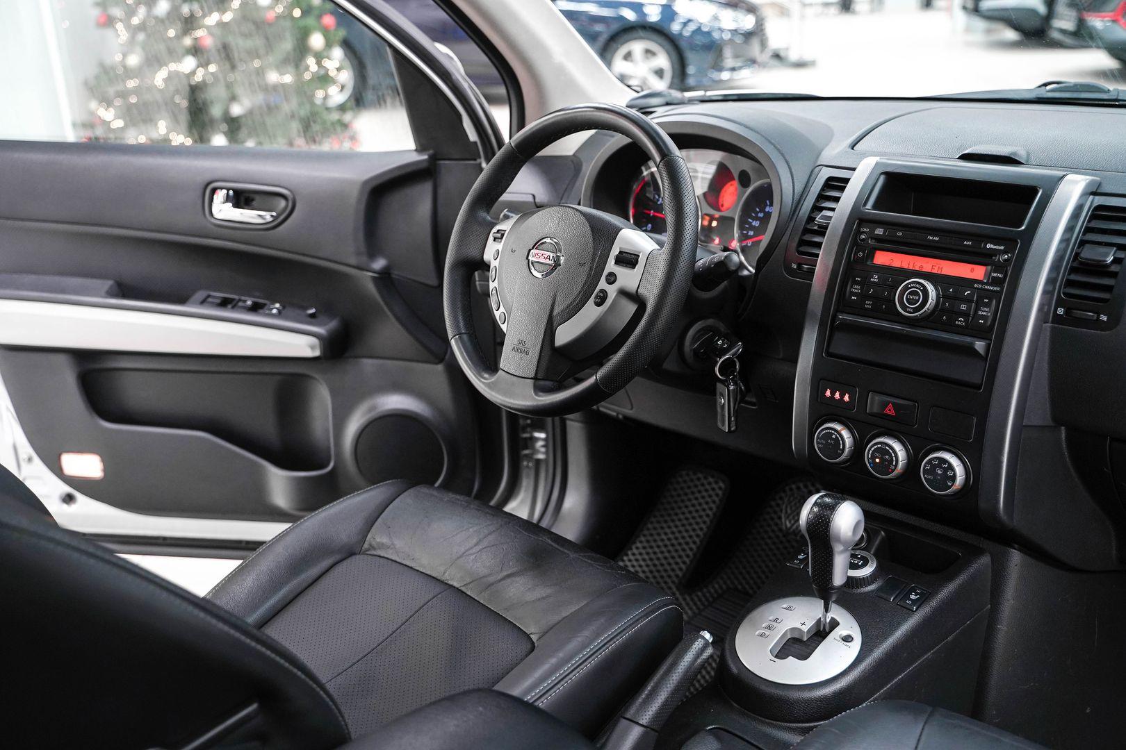 Nissan X-Trail 2010, серебряный, ДЦ Орехово