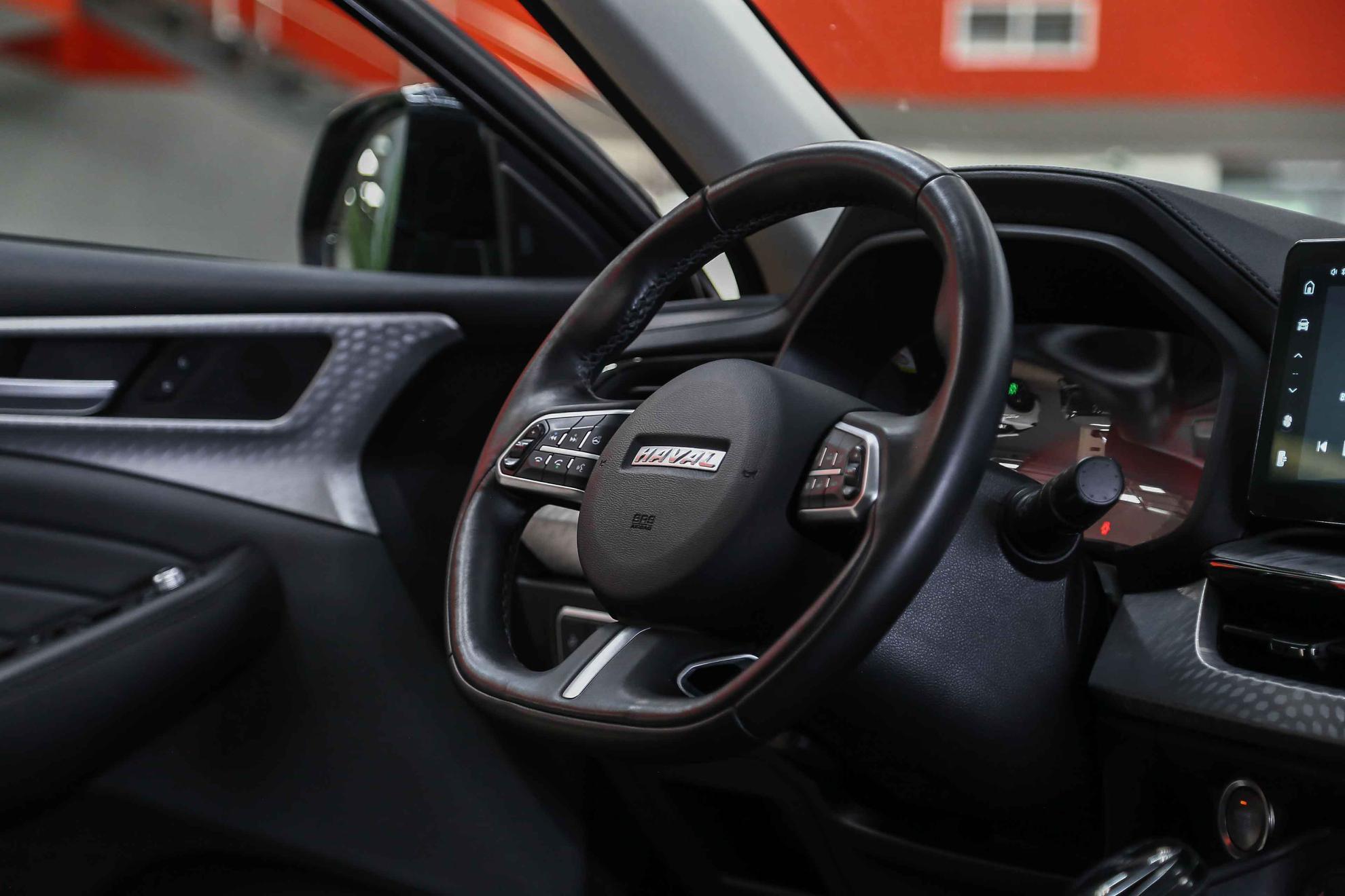 Haval F7 2023, черный, ДЦ Орехово