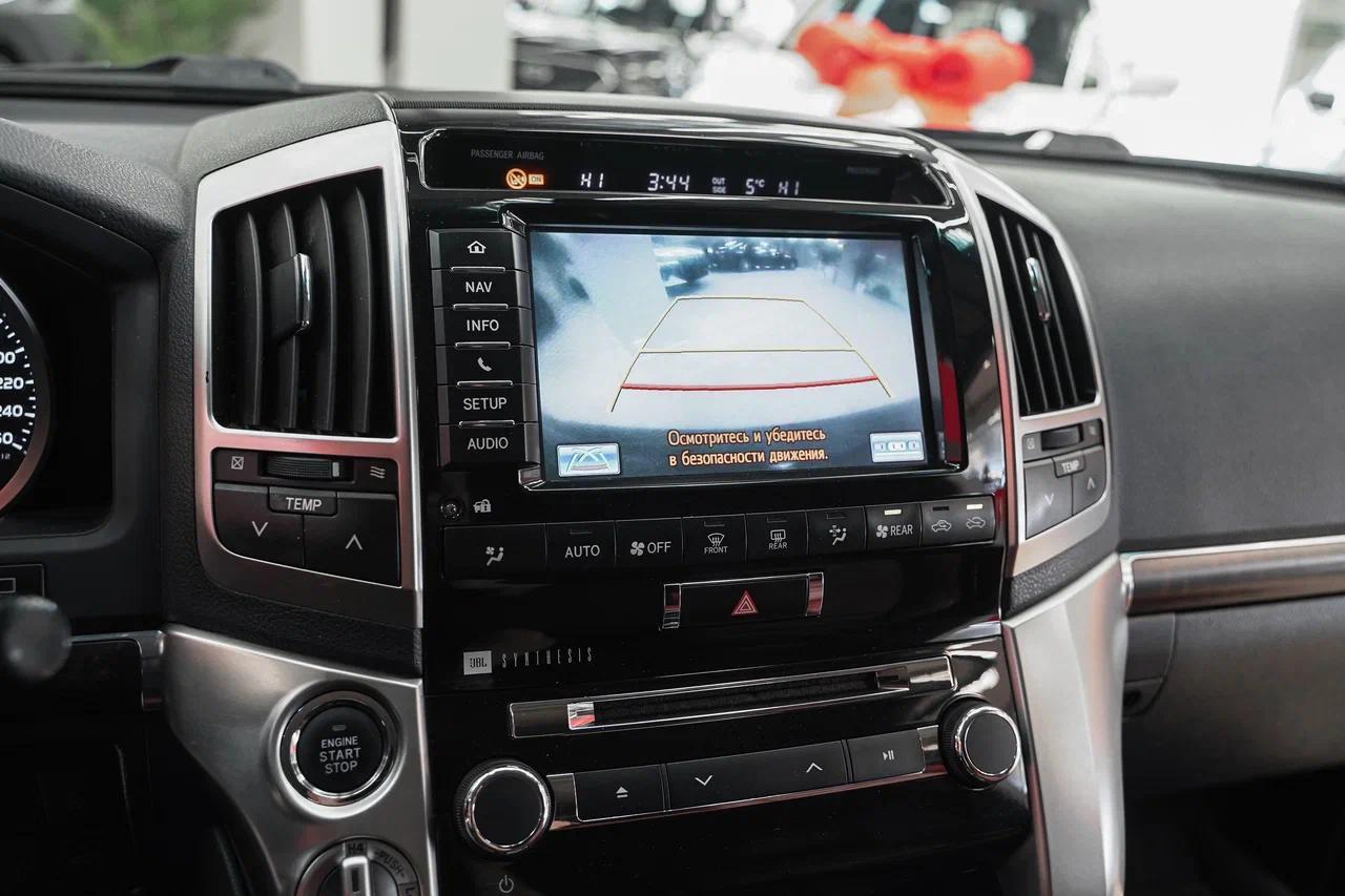 Toyota Land Cruiser 2012, черный, ДЦ Орехово
