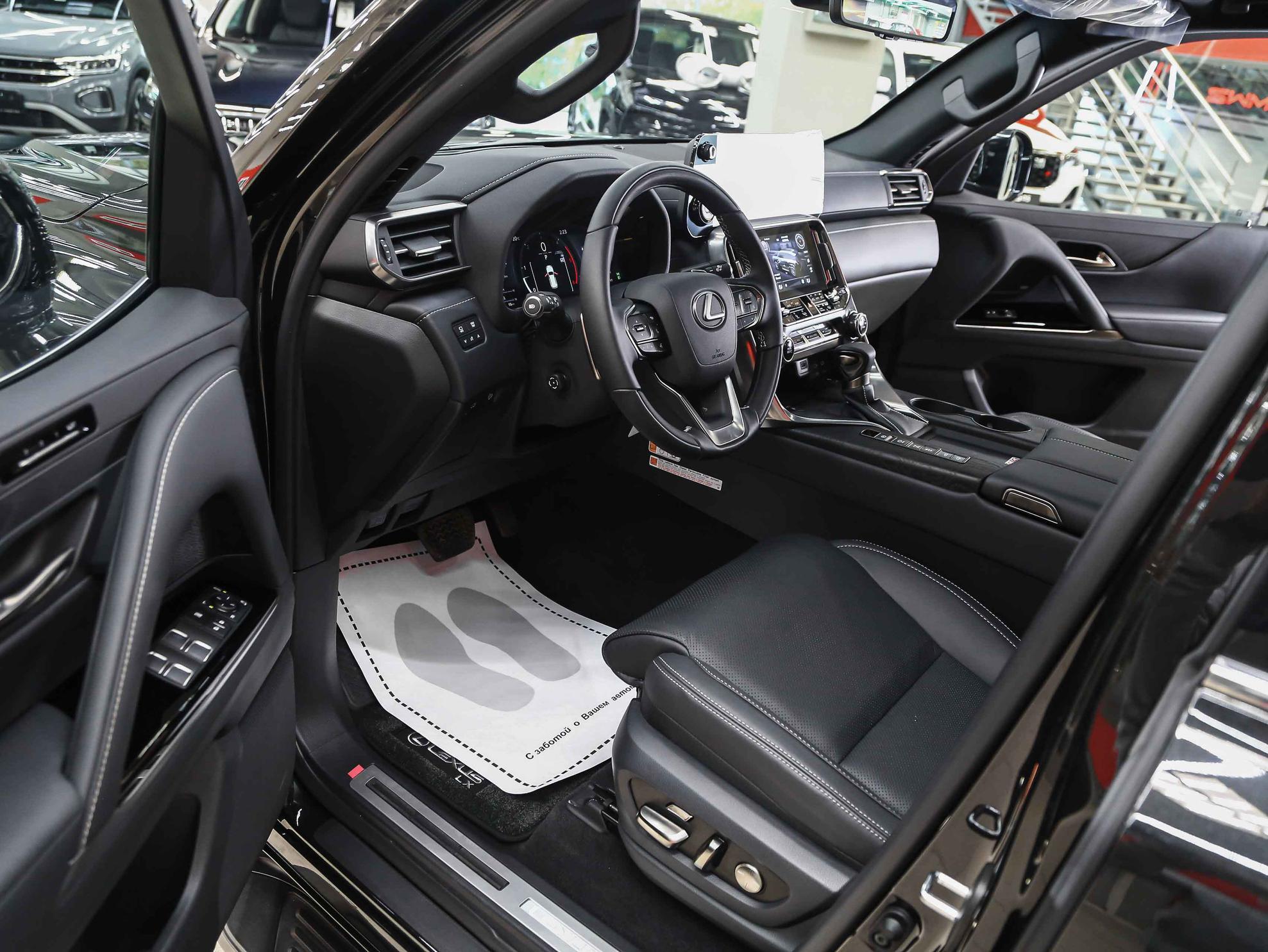Lexus LX 2026, черный, ДЦ Орехово
