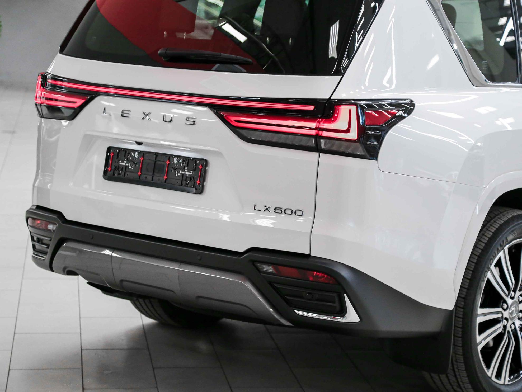 Lexus LX 2026, белый, ДЦ Орехово