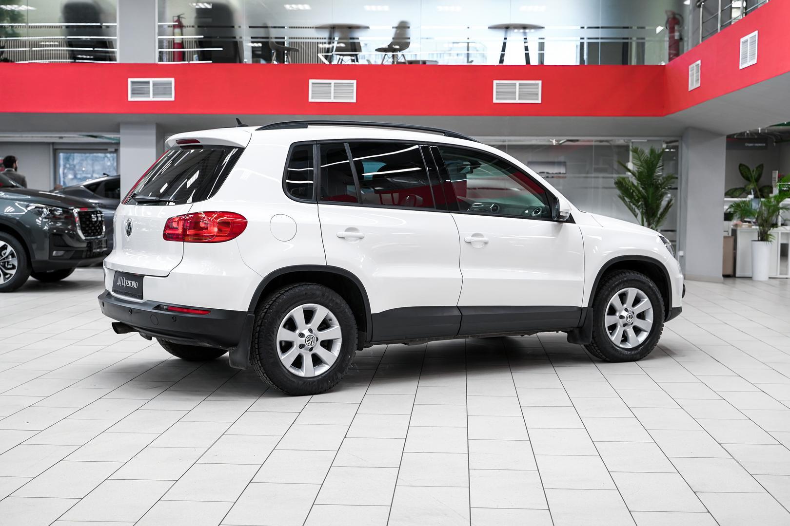 Volkswagen Tiguan 2013, белый, ДЦ Орехово