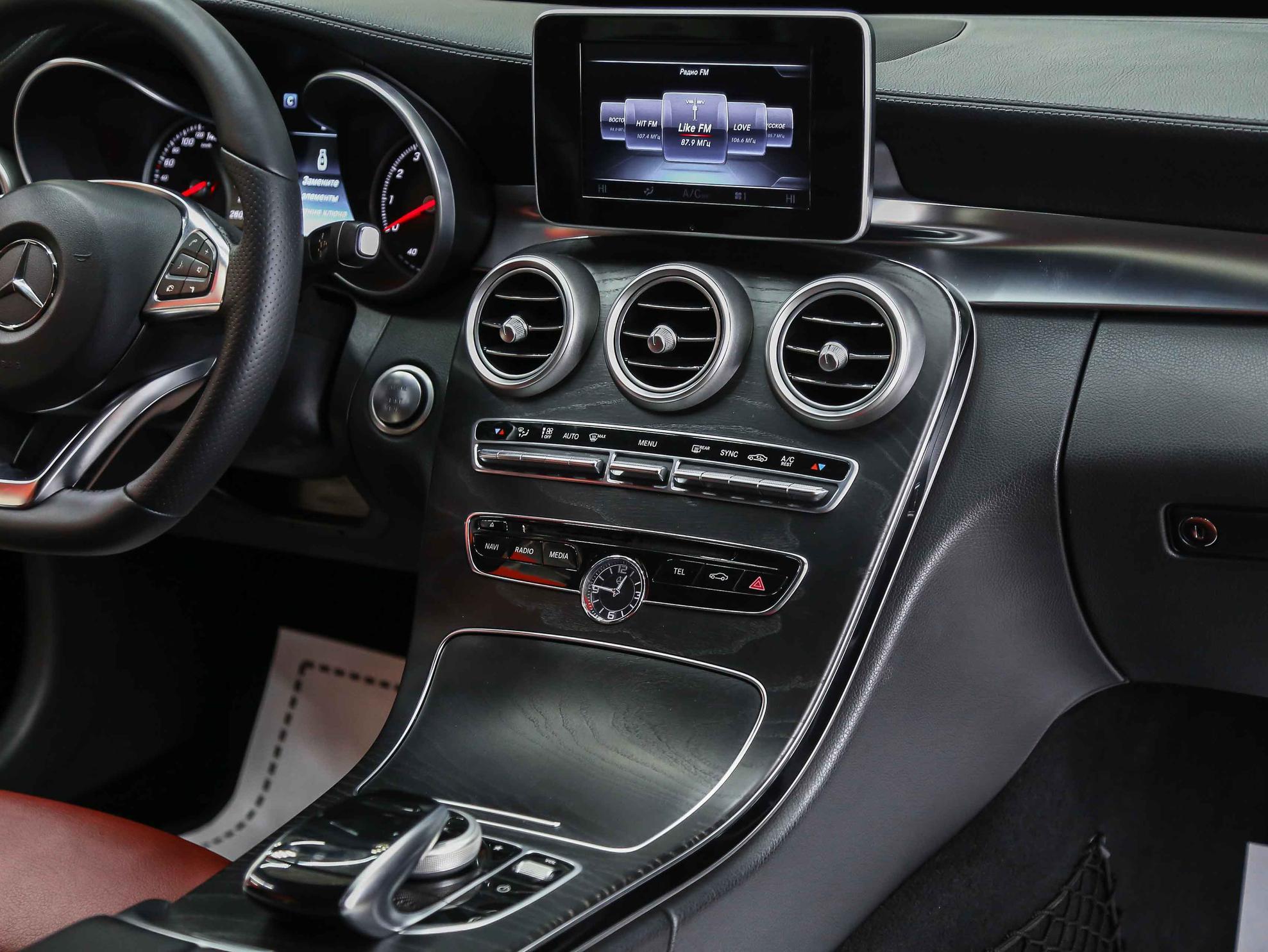 Mercedes-Benz C-Класс 2015, черный, ДЦ Орехово
