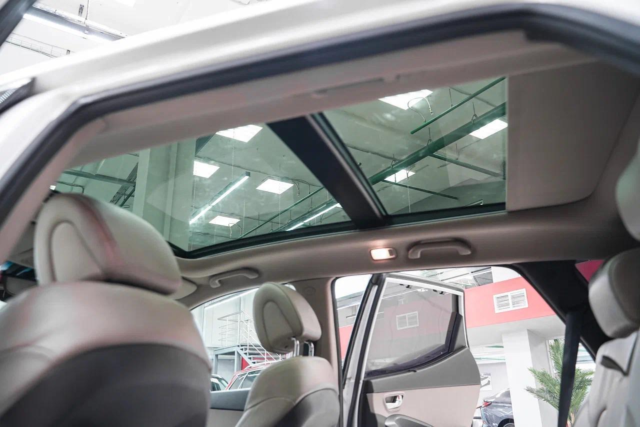 Hyundai Santa Fe 2013, белый, ДЦ Орехово