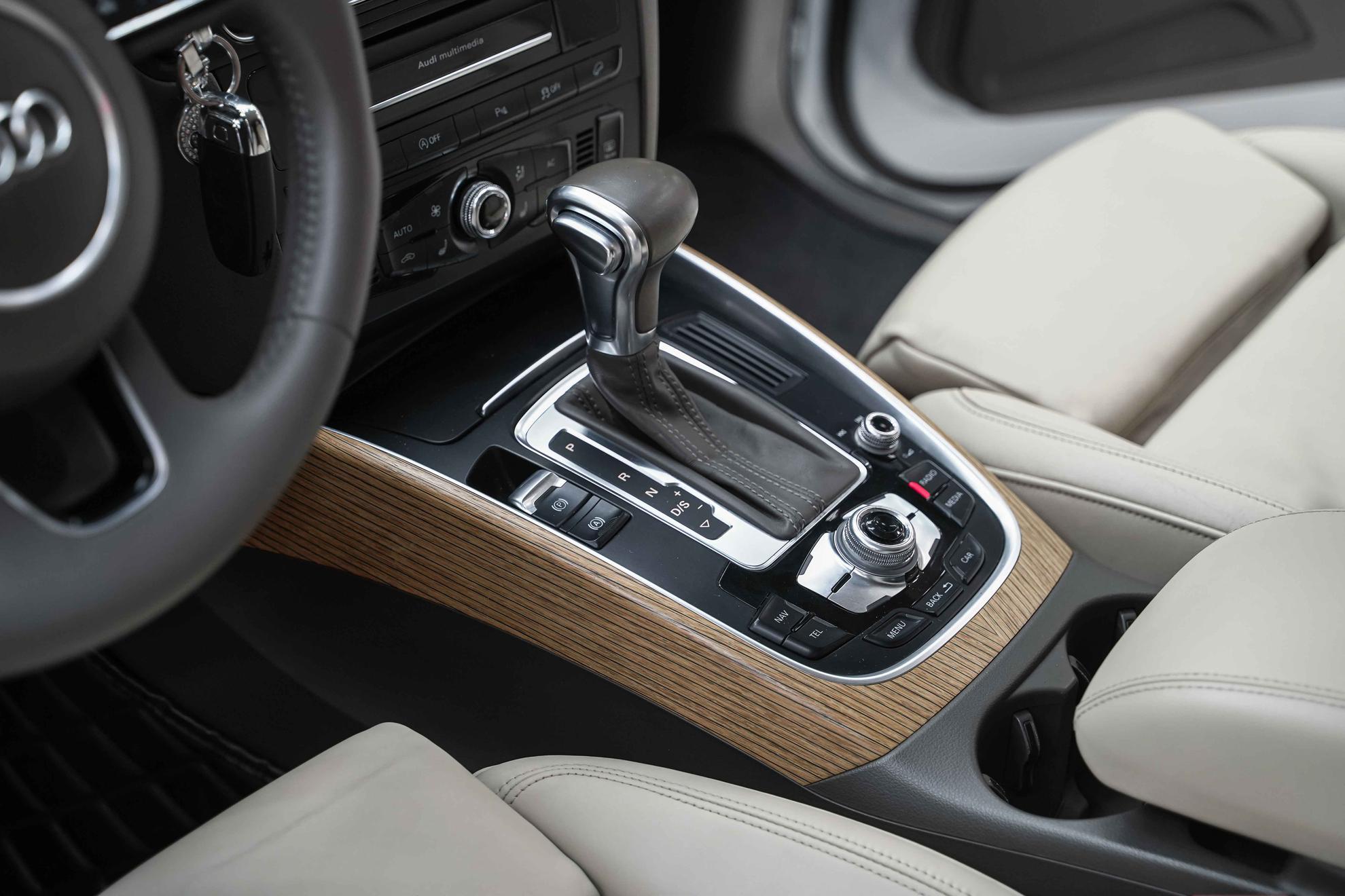 Audi Q5 2012, белый, ДЦ Орехово