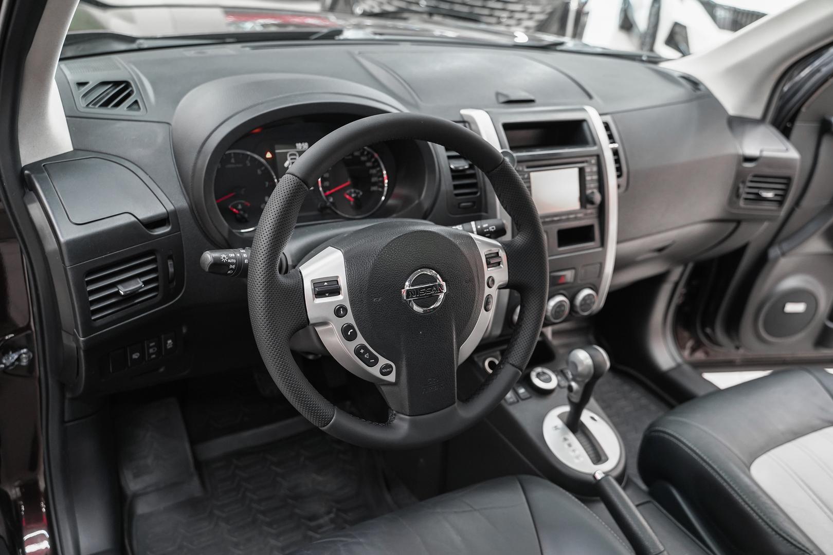 Nissan X-Trail 2012, пурпурный, ДЦ Орехово
