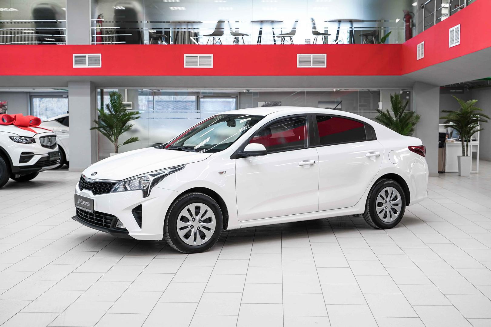 Kia Rio 2021, белый, ДЦ Орехово