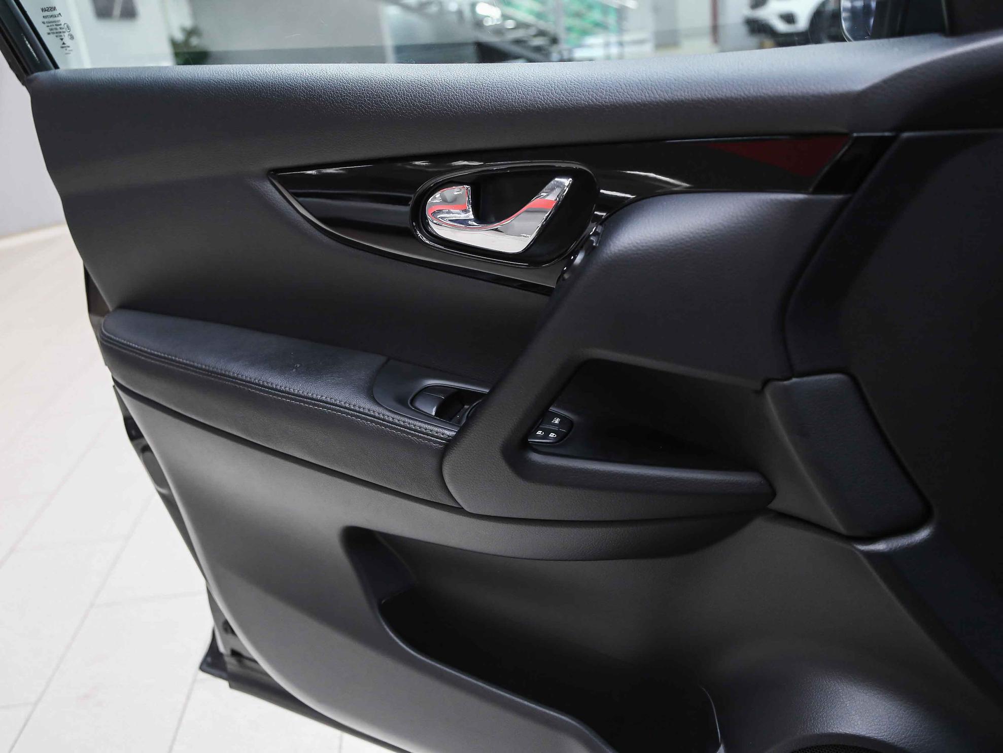 Nissan Qashqai 2014, черный, ДЦ Орехово