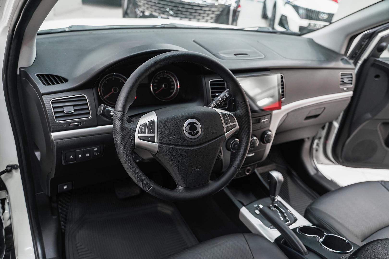 SsangYong Actyon 2011, белый, ДЦ Орехово