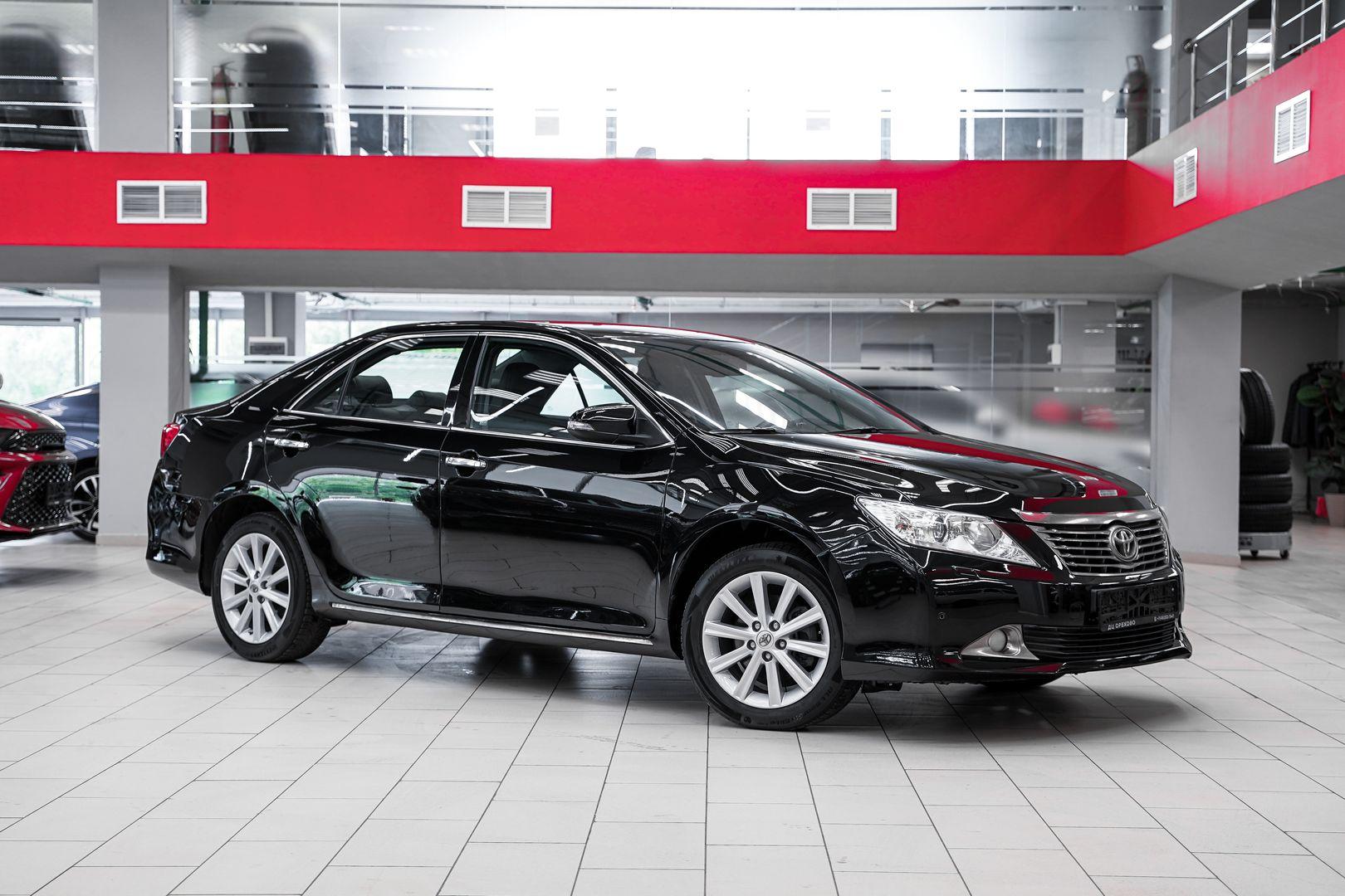Toyota Camry 2014, черный, ДЦ Орехово