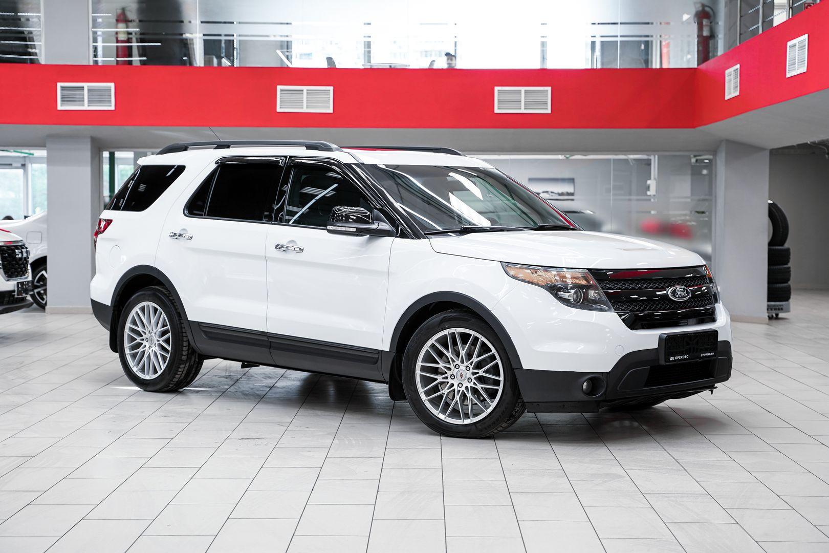 Ford Explorer 2014, белый, ДЦ Орехово