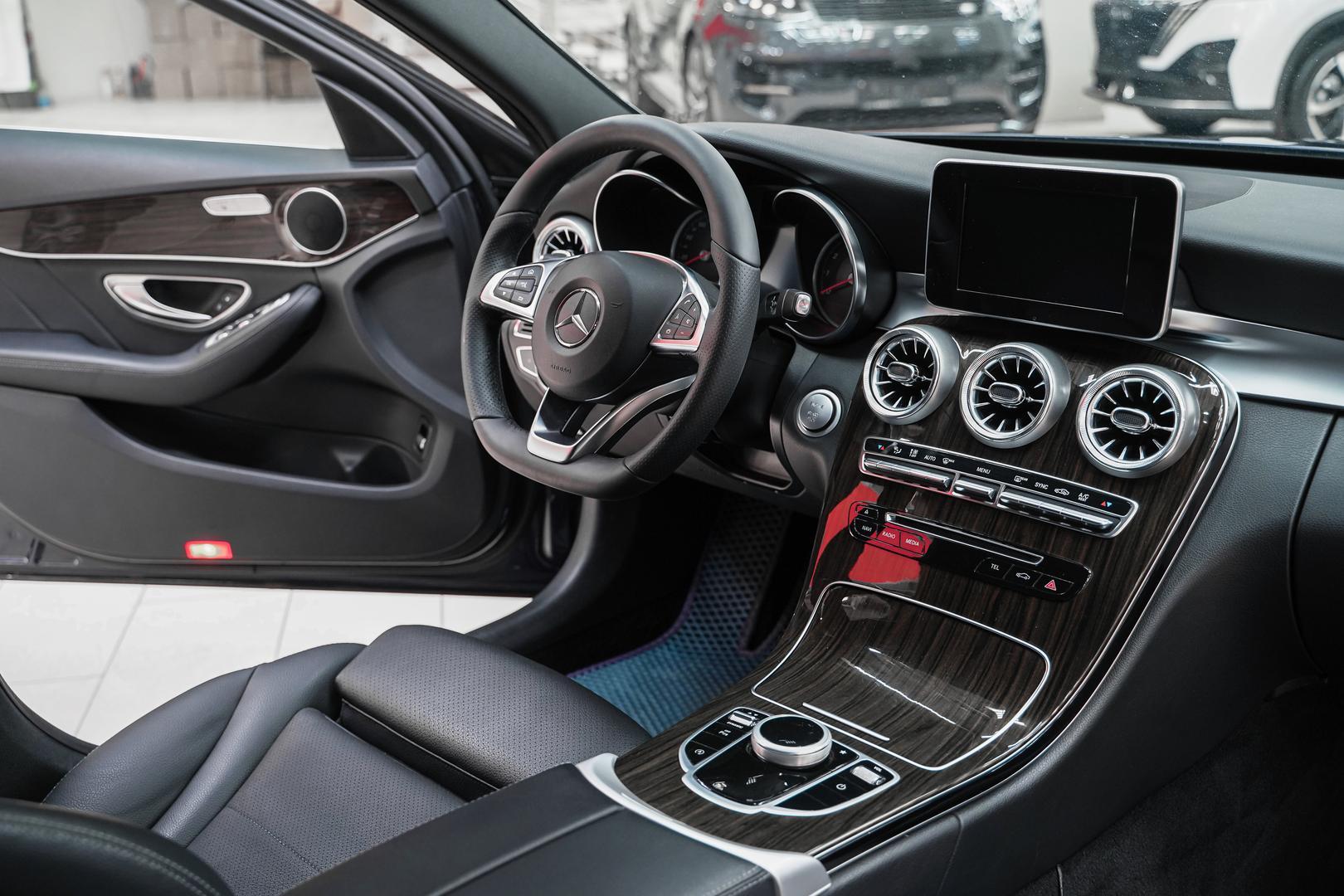 Mercedes-Benz C-Класс 2016, синий, ДЦ Орехово