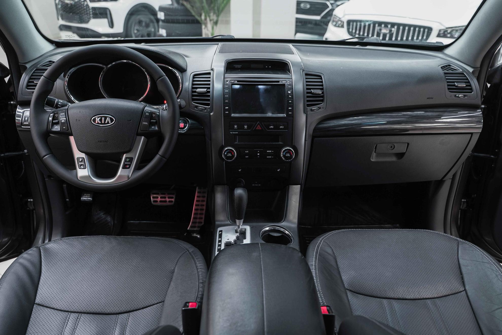 Kia Sorento 2011, бежевый, ДЦ Орехово