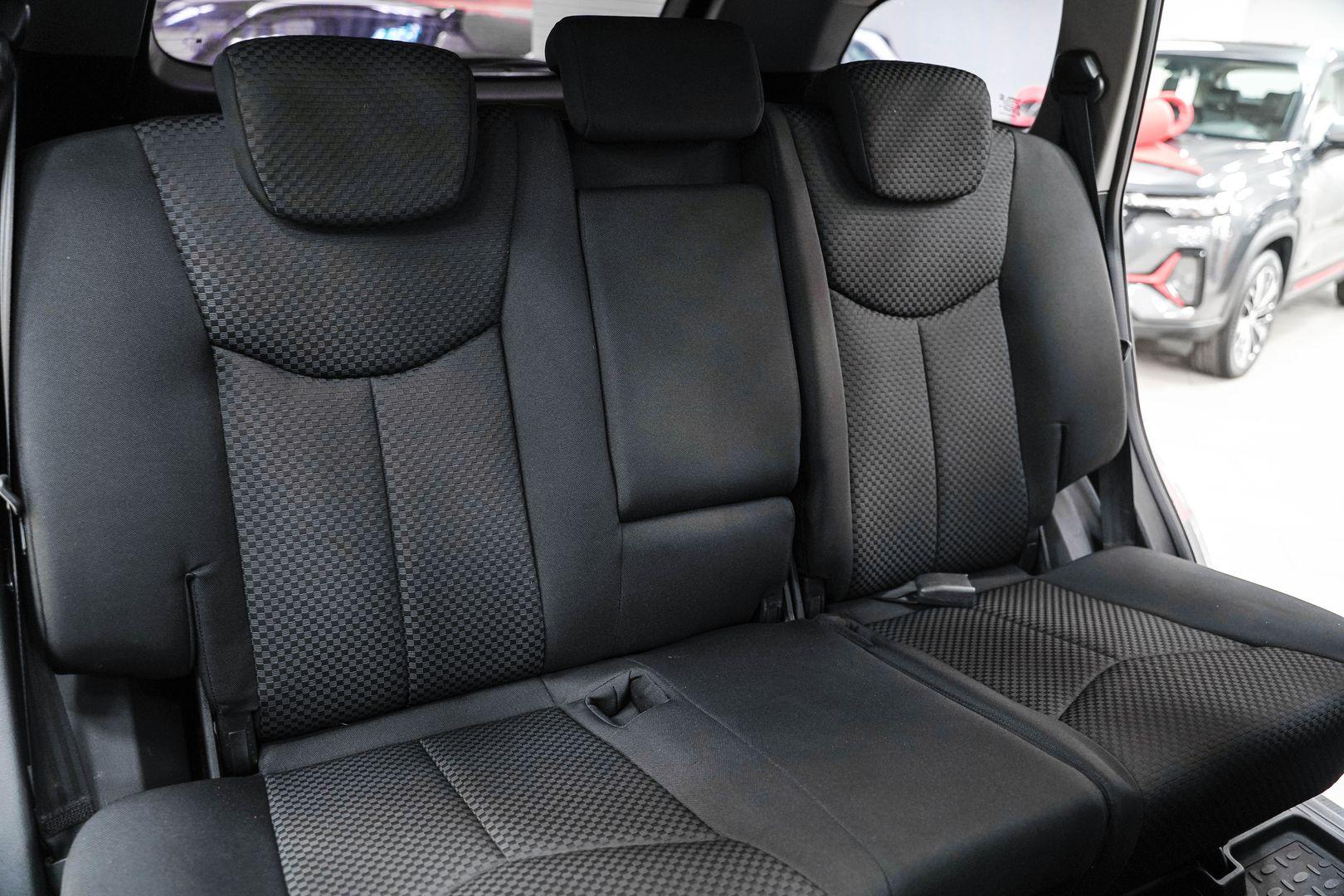 SsangYong Kyron 2010, серебряный, ДЦ Орехово