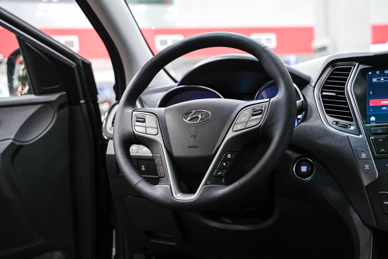 Hyundai Santa Fe 2014, серый, ДЦ Орехово
