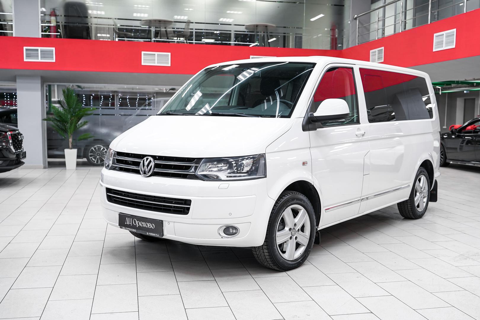 Volkswagen Multivan 2014, белый, ДЦ Орехово