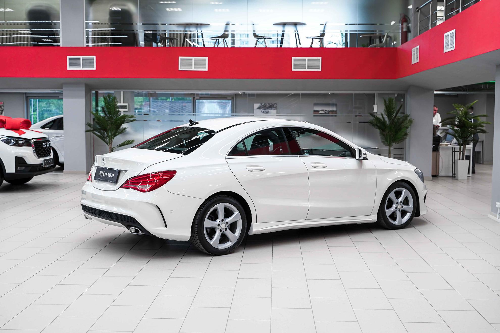 Mercedes-Benz CLA 2014, белый, ДЦ Орехово