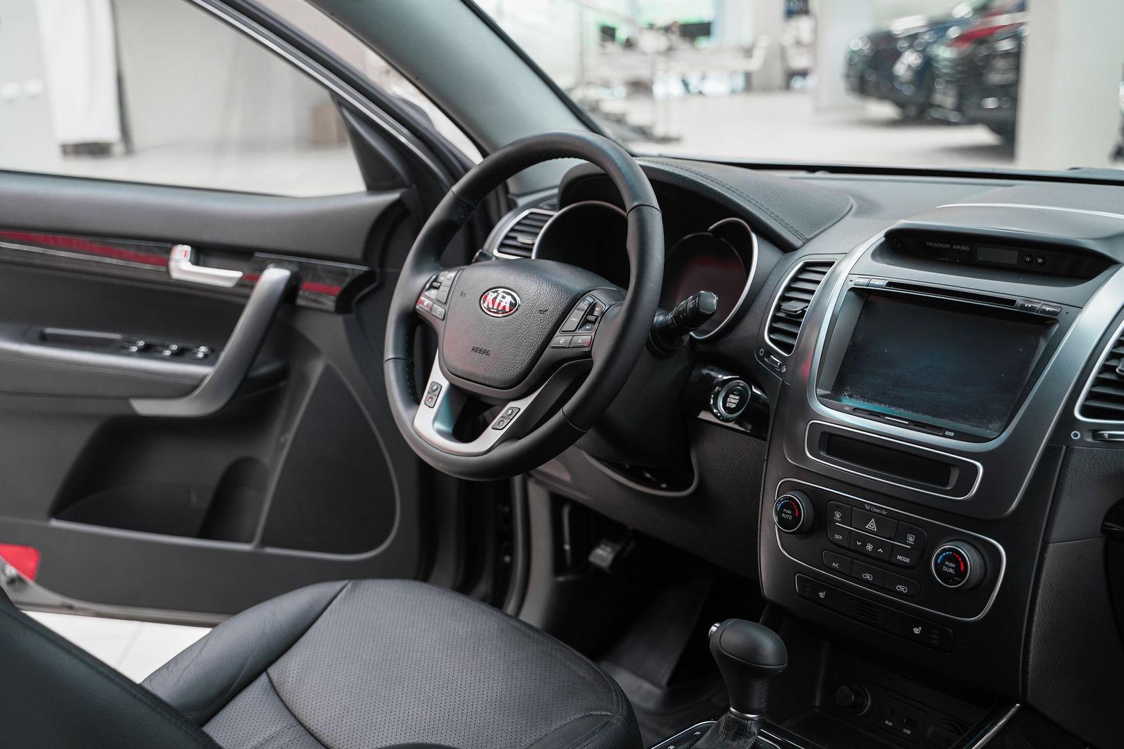 Kia Sorento 2014, серый, ДЦ Орехово