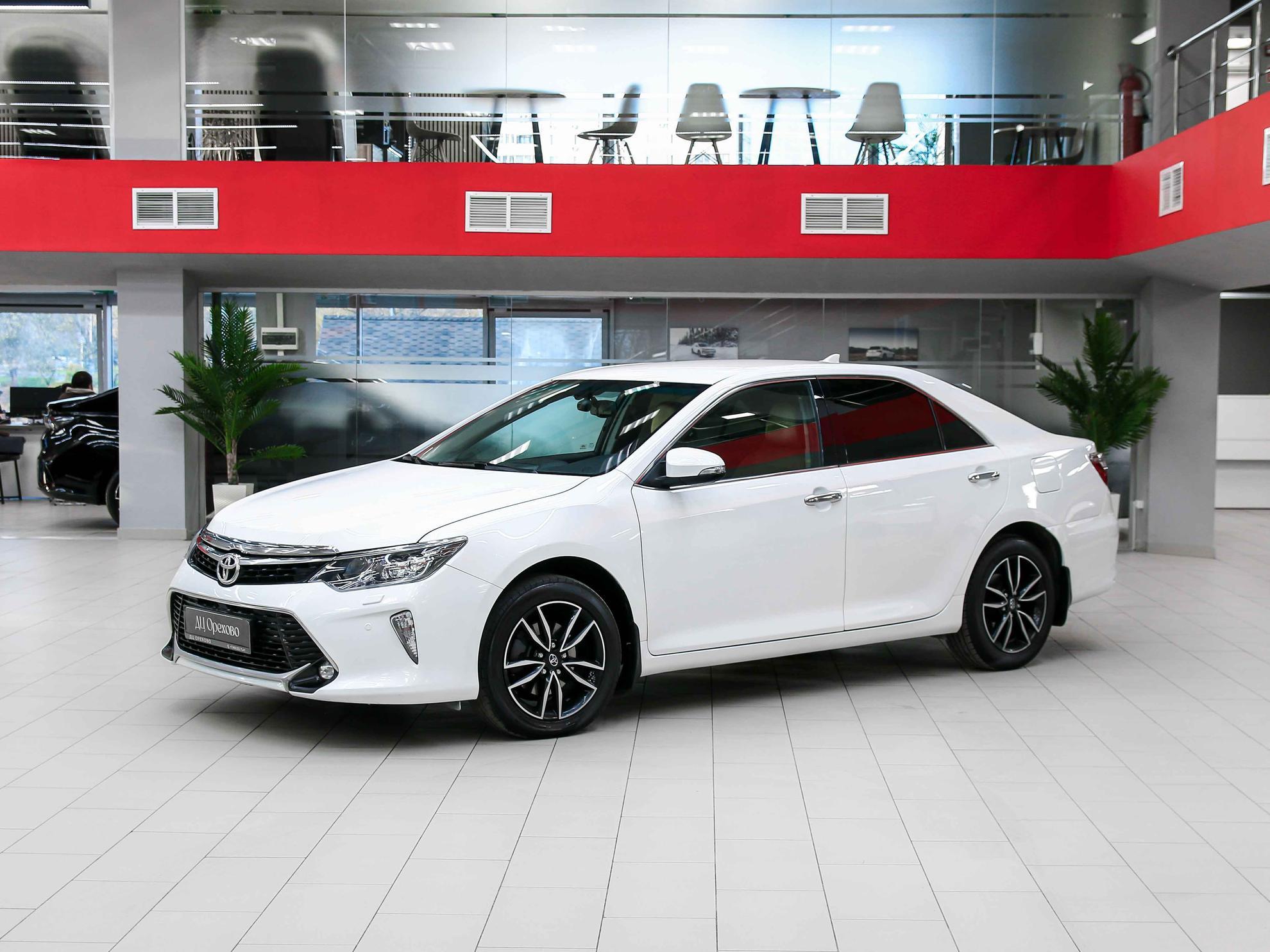Toyota Camry 2017, белый, ДЦ Орехово