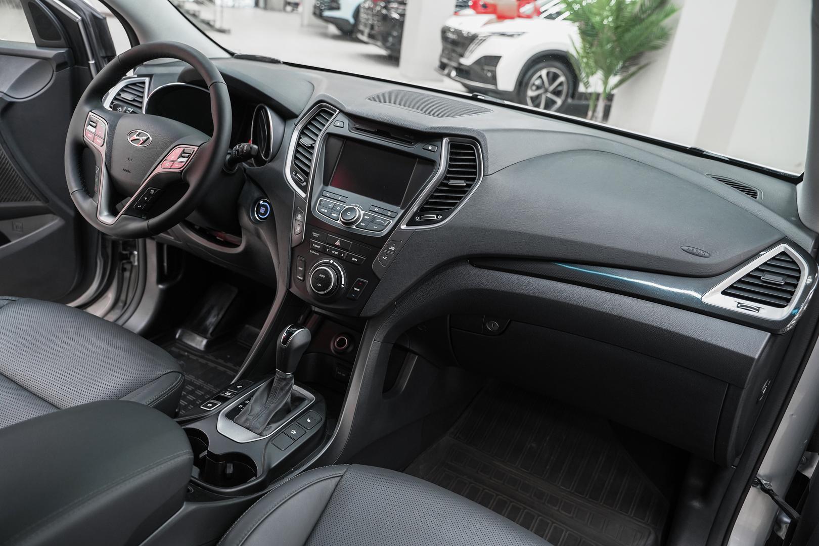 Hyundai Santa Fe 2015, серый, ДЦ Орехово