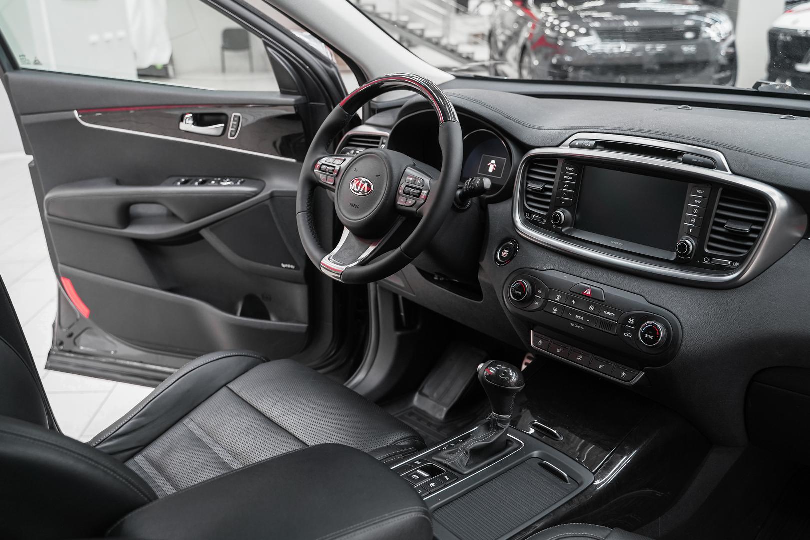 Kia Sorento 2017, серый, ДЦ Орехово