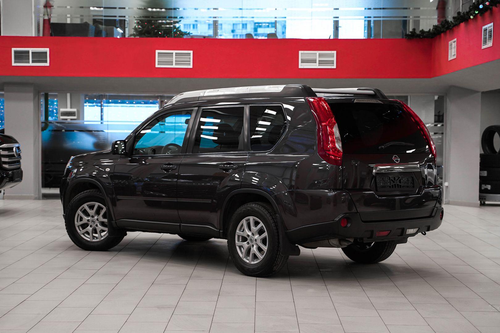 Nissan X-Trail 2013, серый, ДЦ Орехово