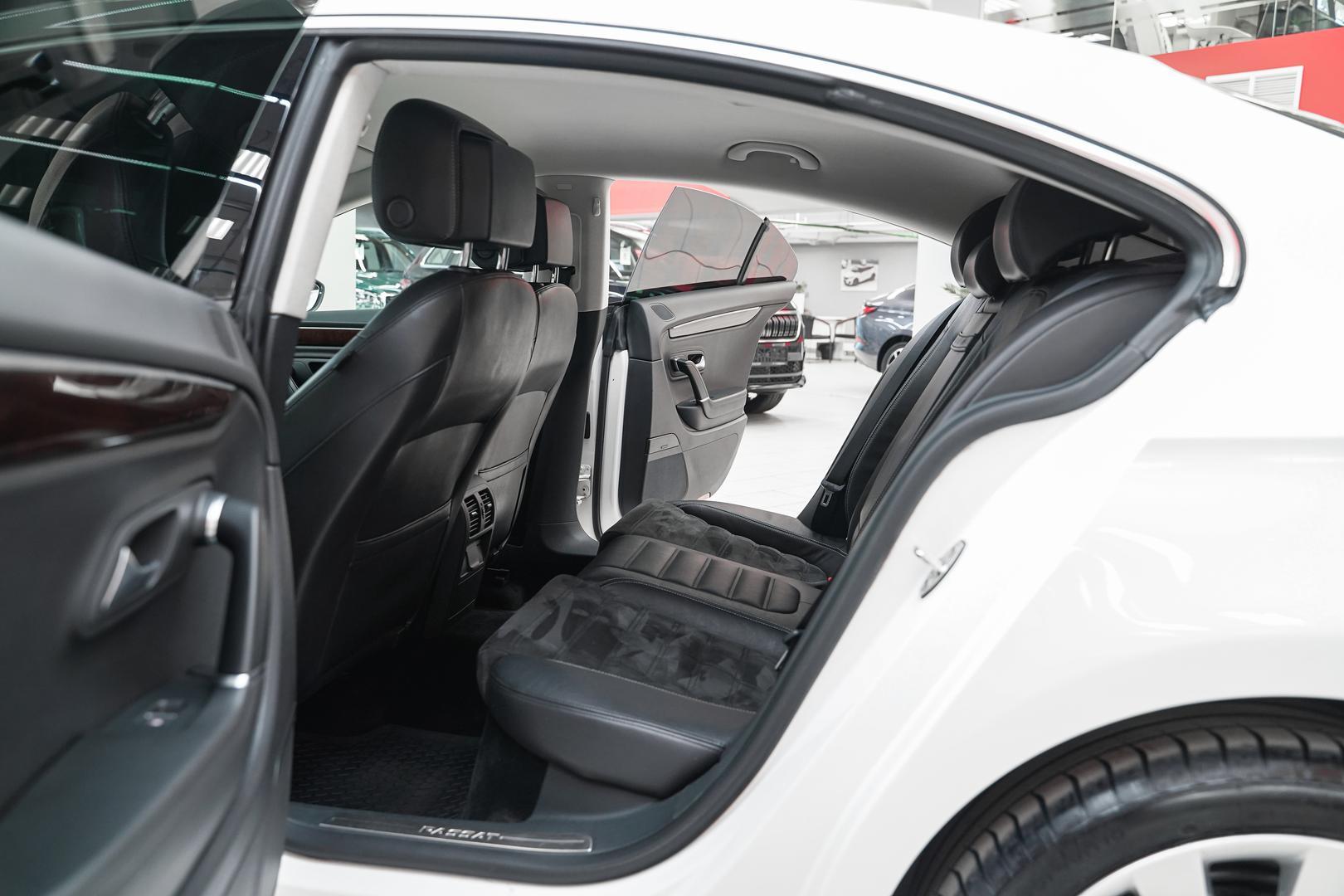 Volkswagen Passat CC 2013, белый, ДЦ Орехово