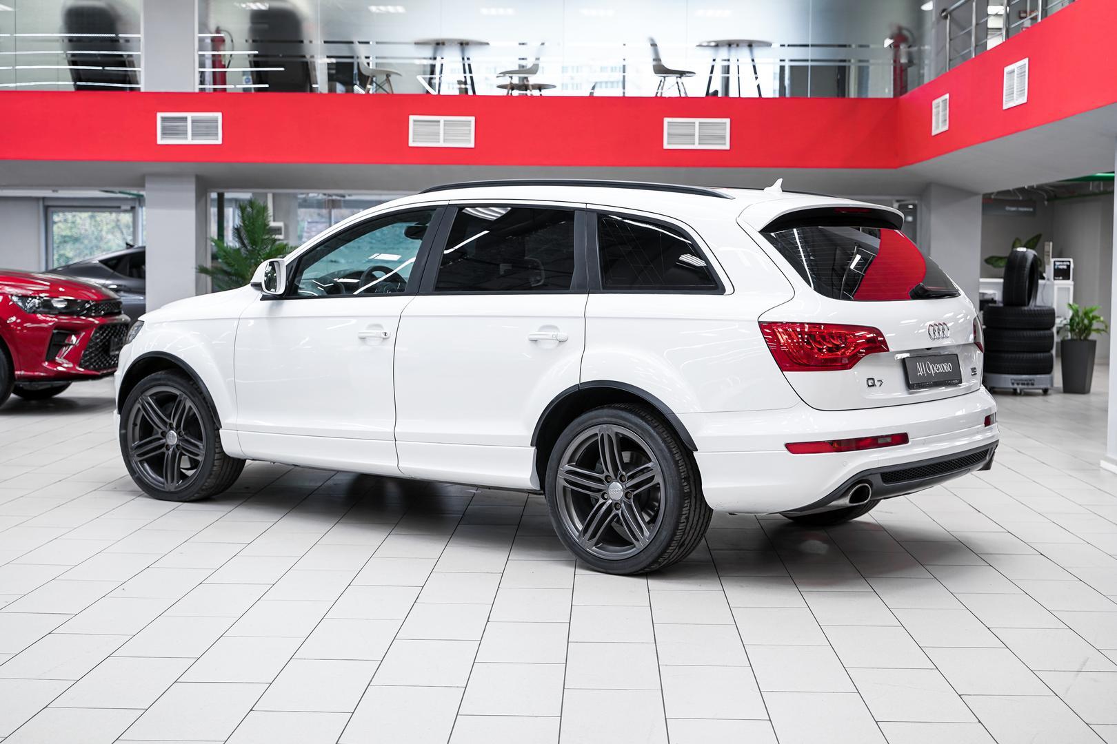 Audi Q7 2012, белый, ДЦ Орехово