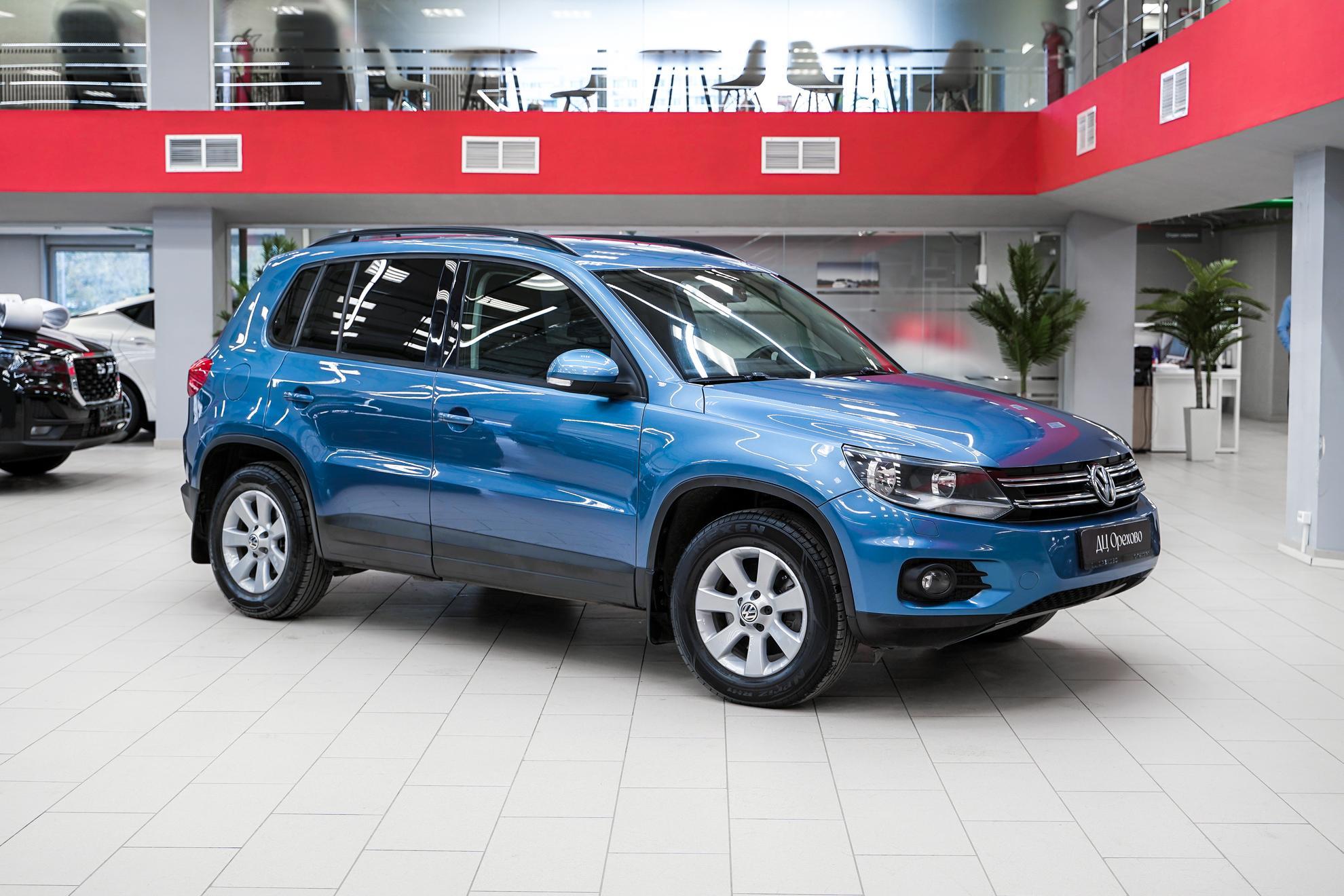 Volkswagen Tiguan 2012, синий, ДЦ Орехово