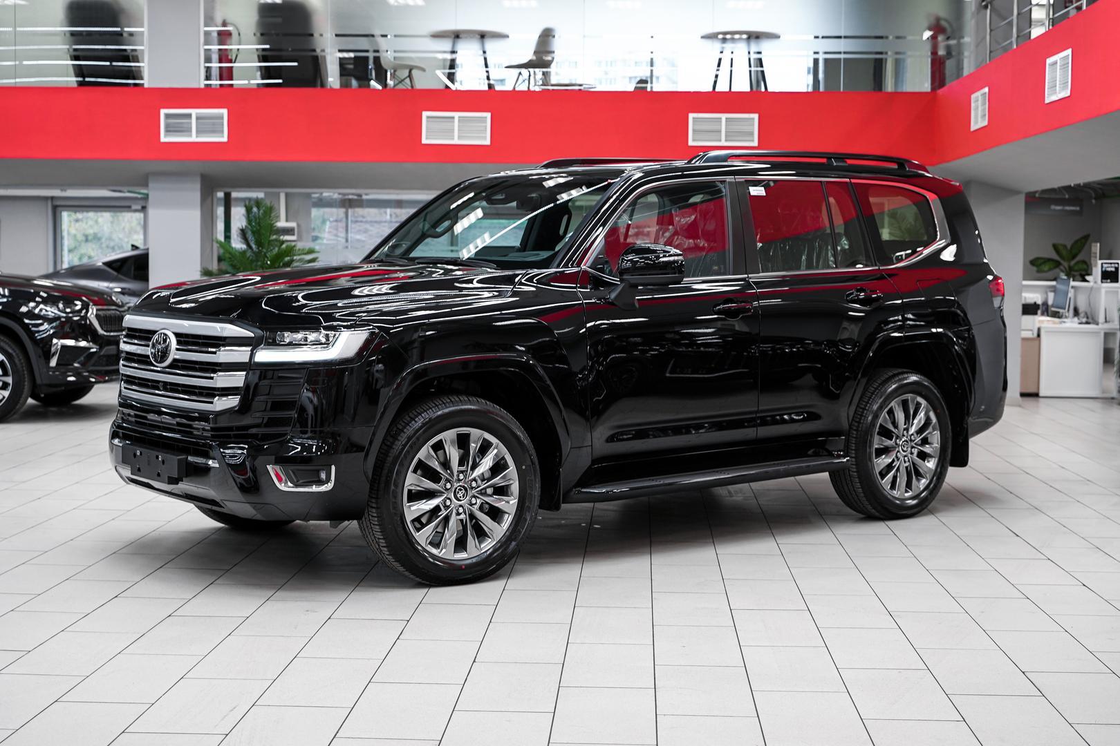 Toyota Land Cruiser 2025, черный, ДЦ Орехово