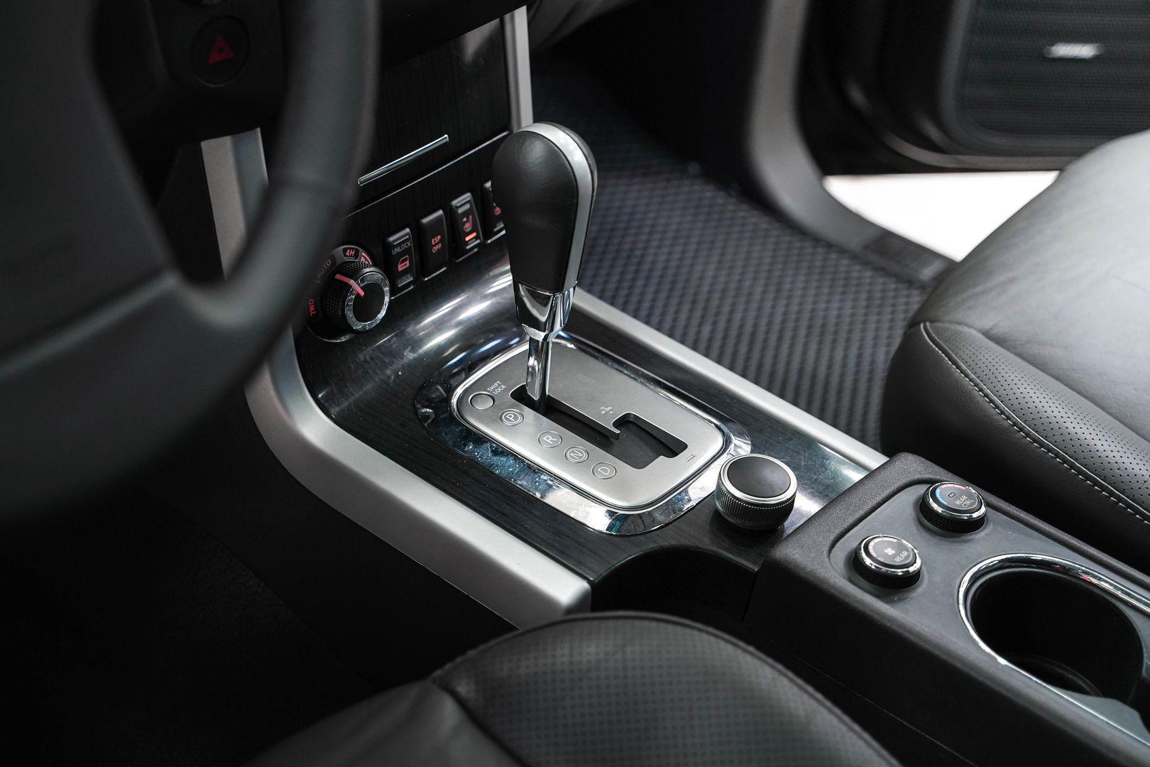 Nissan Pathfinder 2012, коричневый, ДЦ Орехово