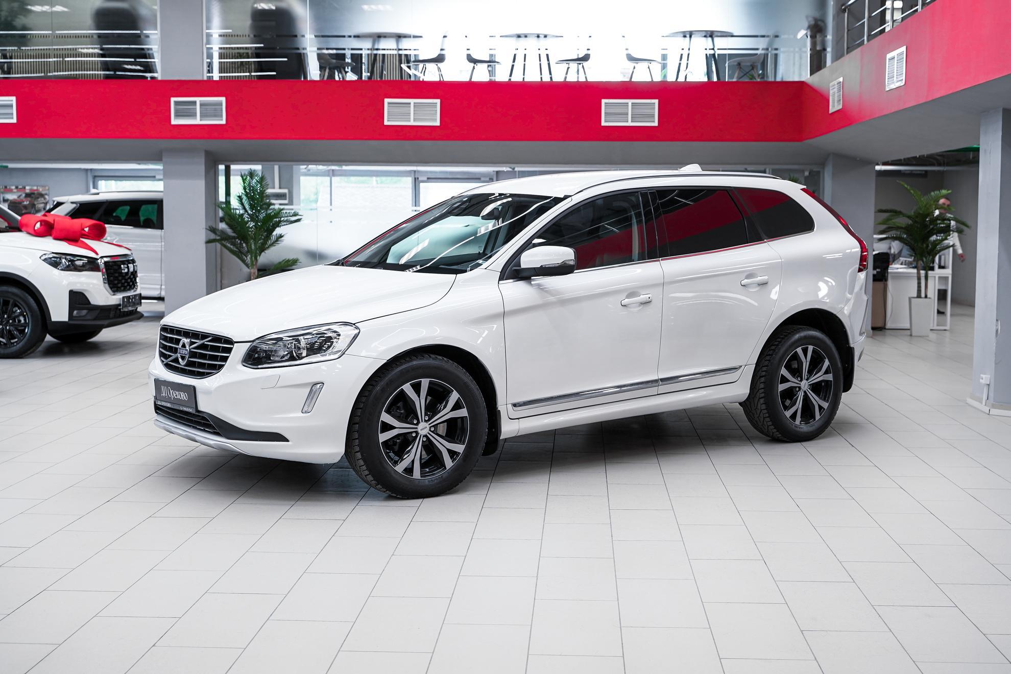 Volvo XC60 2014, белый, ДЦ Орехово