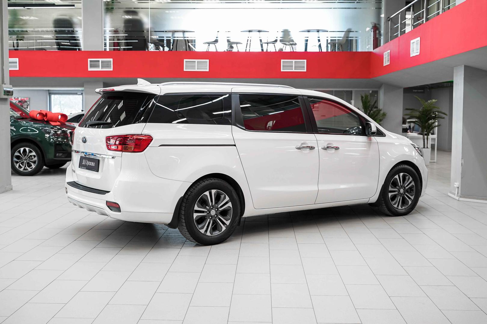 Kia Carnival 2019, белый, ДЦ Орехово